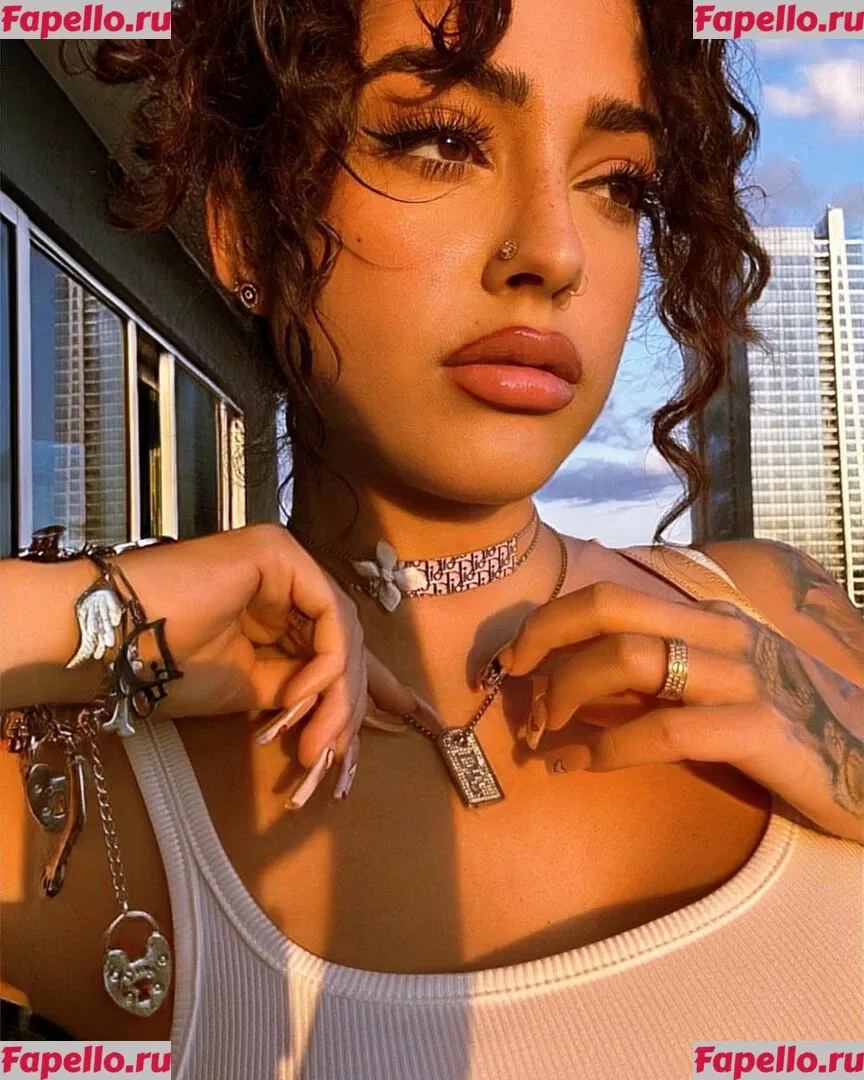 Malu Trevejo Onlyfans Photo Gallery 