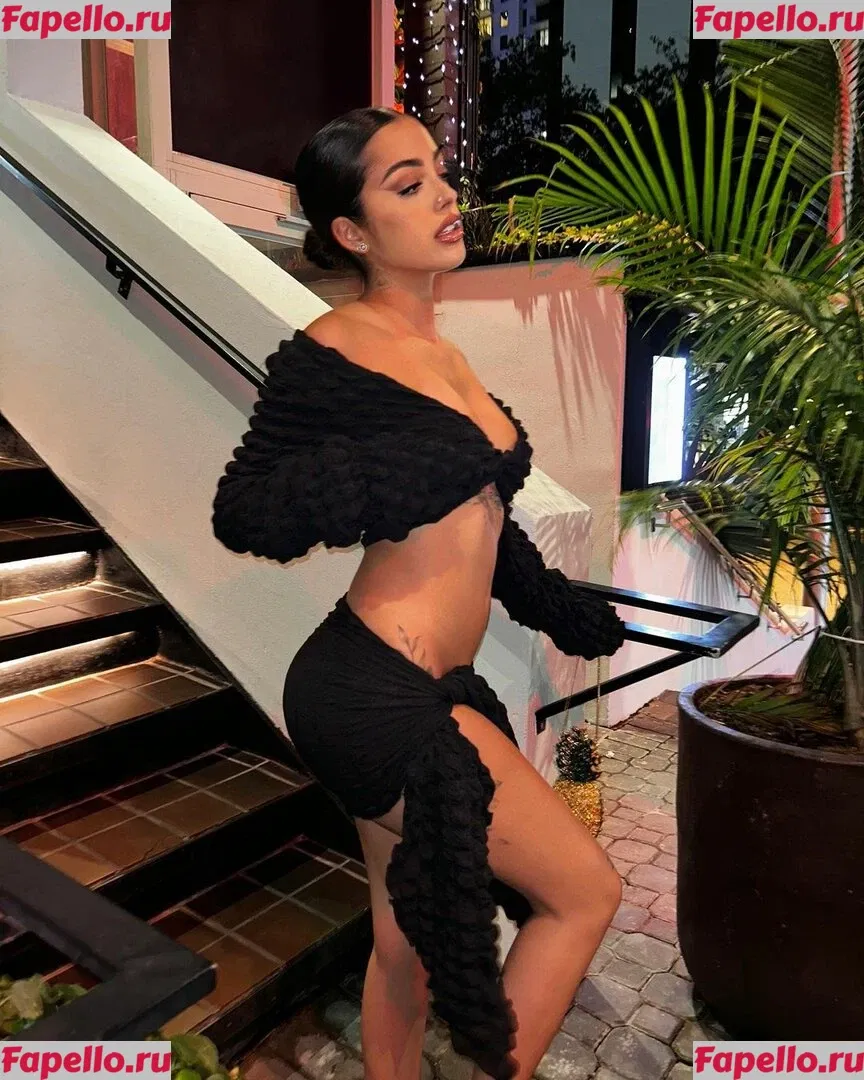Malu Trevejo Onlyfans Photo Gallery 