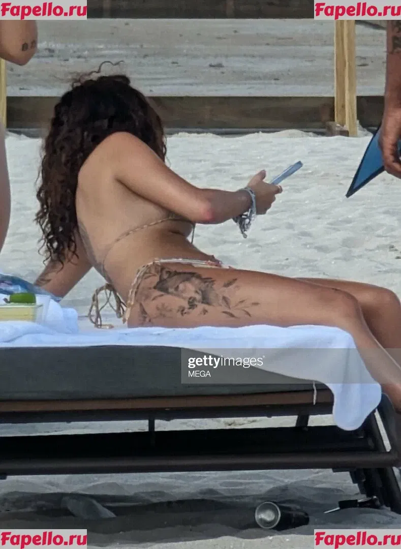 Malu Trevejo Onlyfans Photo Gallery 