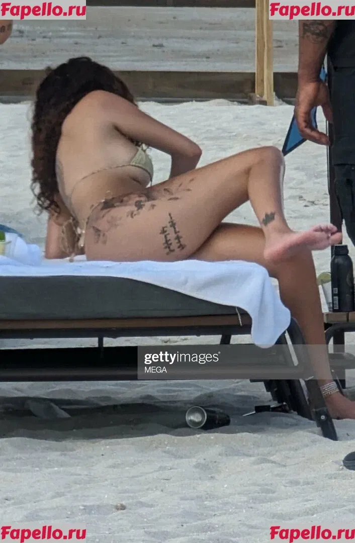 Malu Trevejo Onlyfans Photo Gallery 