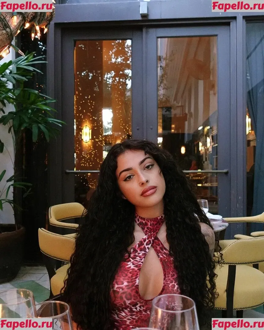 Malu Trevejo Onlyfans Photo Gallery 