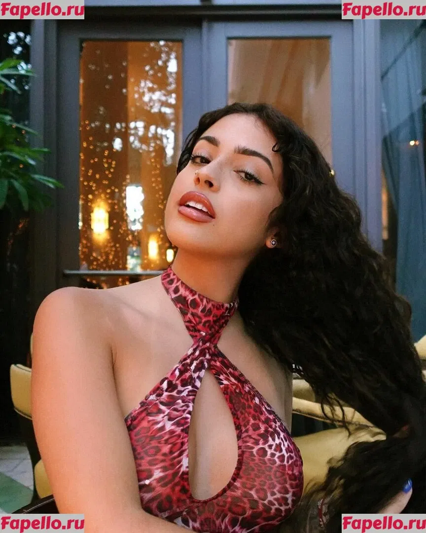 Malu Trevejo Onlyfans Photo Gallery 