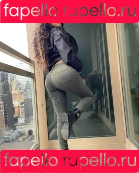 Malu Trevejo Onlyfans Photo Gallery 