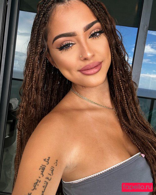 Malu Trevejo Onlyfans Photo Gallery 