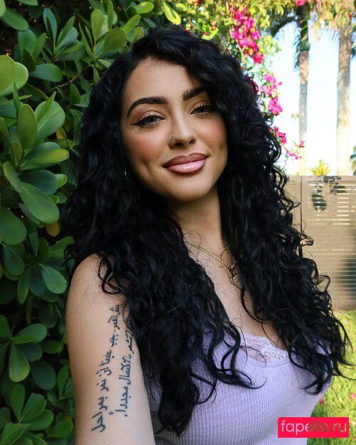 Malu Trevejo Onlyfans Photo Gallery 