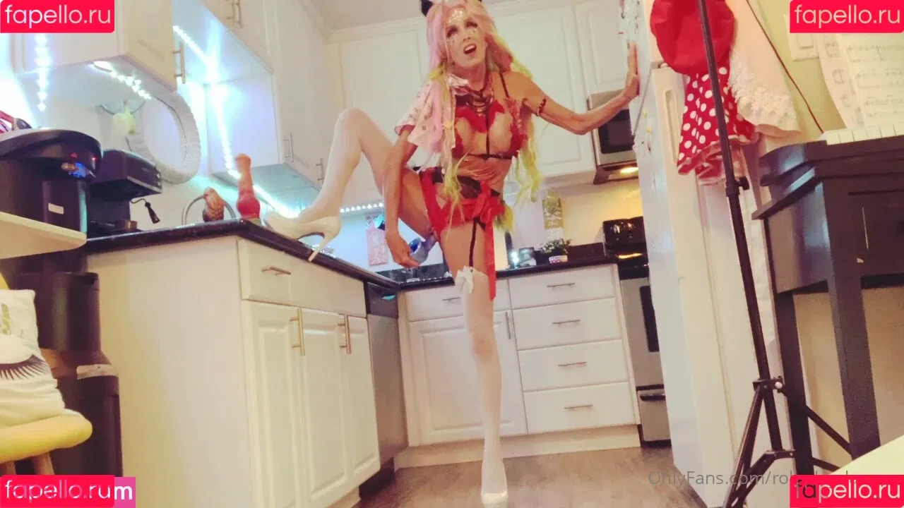 Role Play Dances Onlyfans Photo Gallery 
