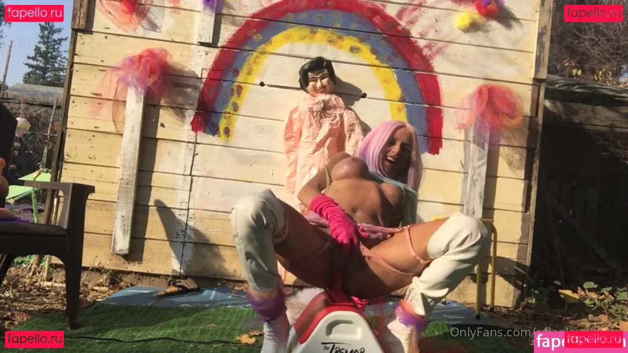 Role Play Dances Onlyfans Photo Gallery 