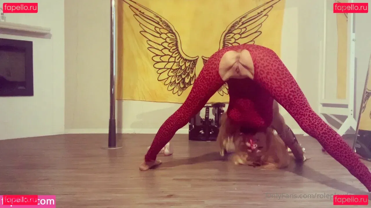 Role Play Dances Onlyfans Photo Gallery 