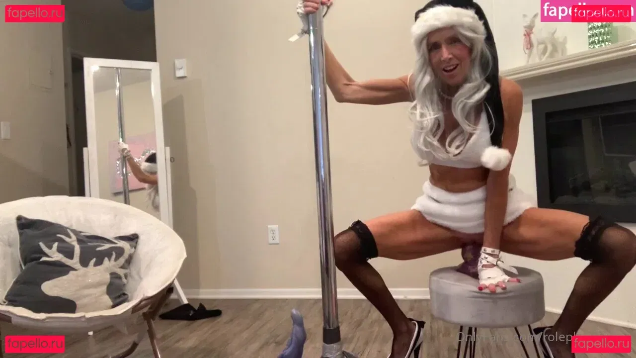 Role Play Dances Onlyfans Photo Gallery 