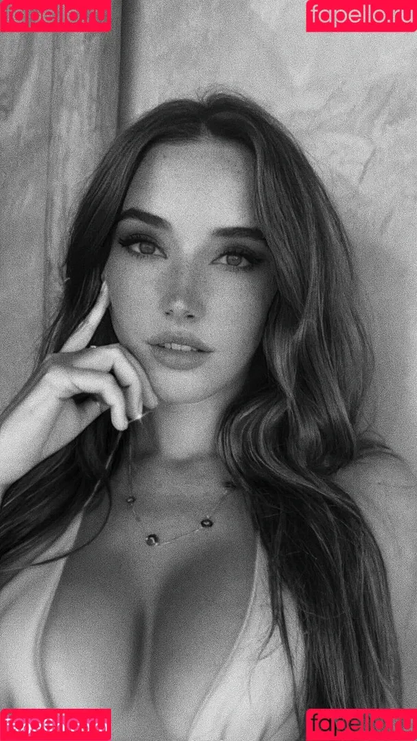 Jess Mulln Onlyfans Photo Gallery 