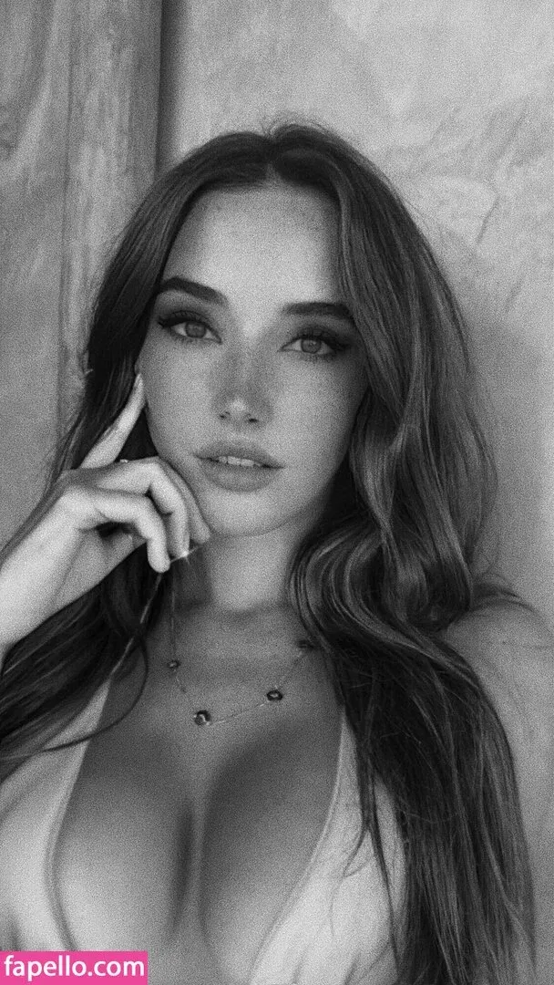 Jess Mulln Onlyfans Photo Gallery 