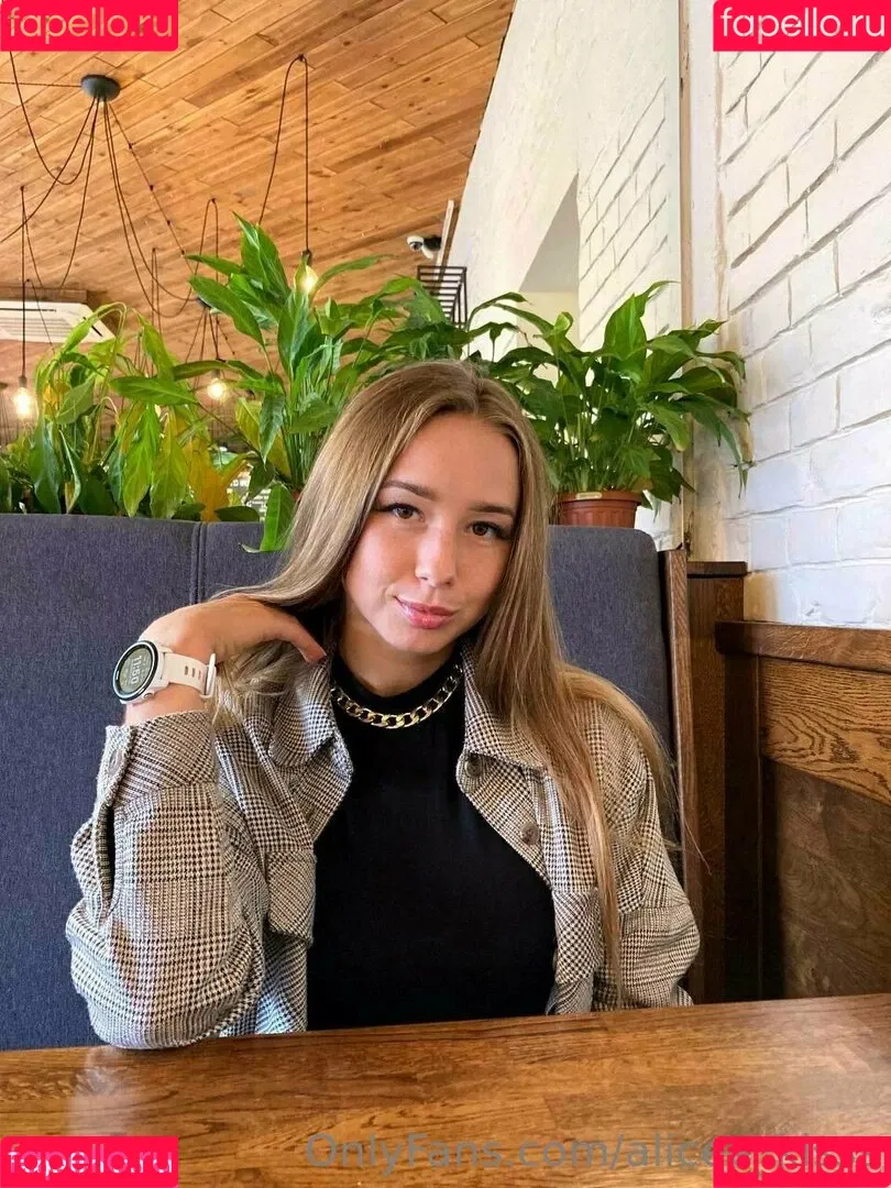 alicee_kisss Onlyfans Photo Gallery 