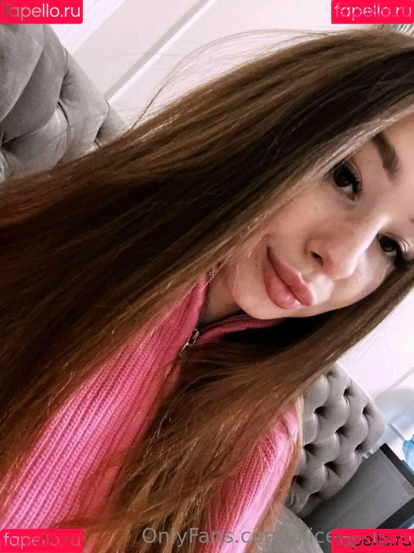 alicee_kisss Onlyfans Photo Gallery 
