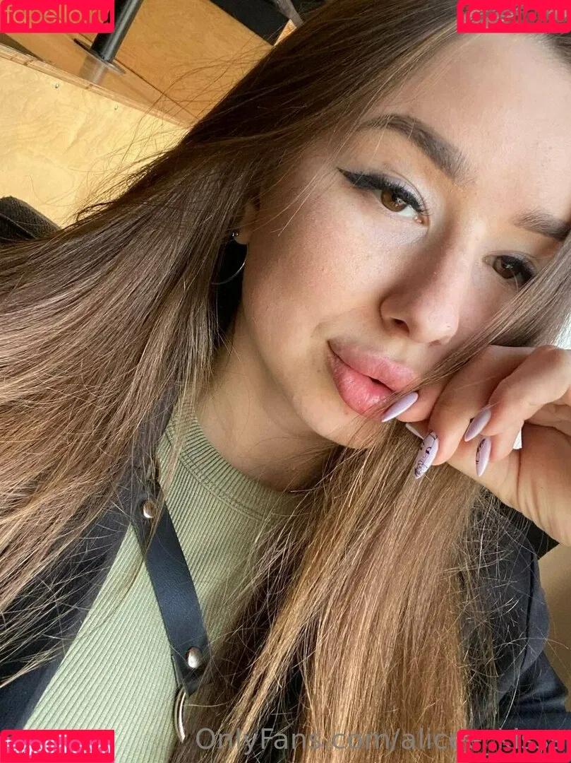 alicee_kisss Onlyfans Photo Gallery 