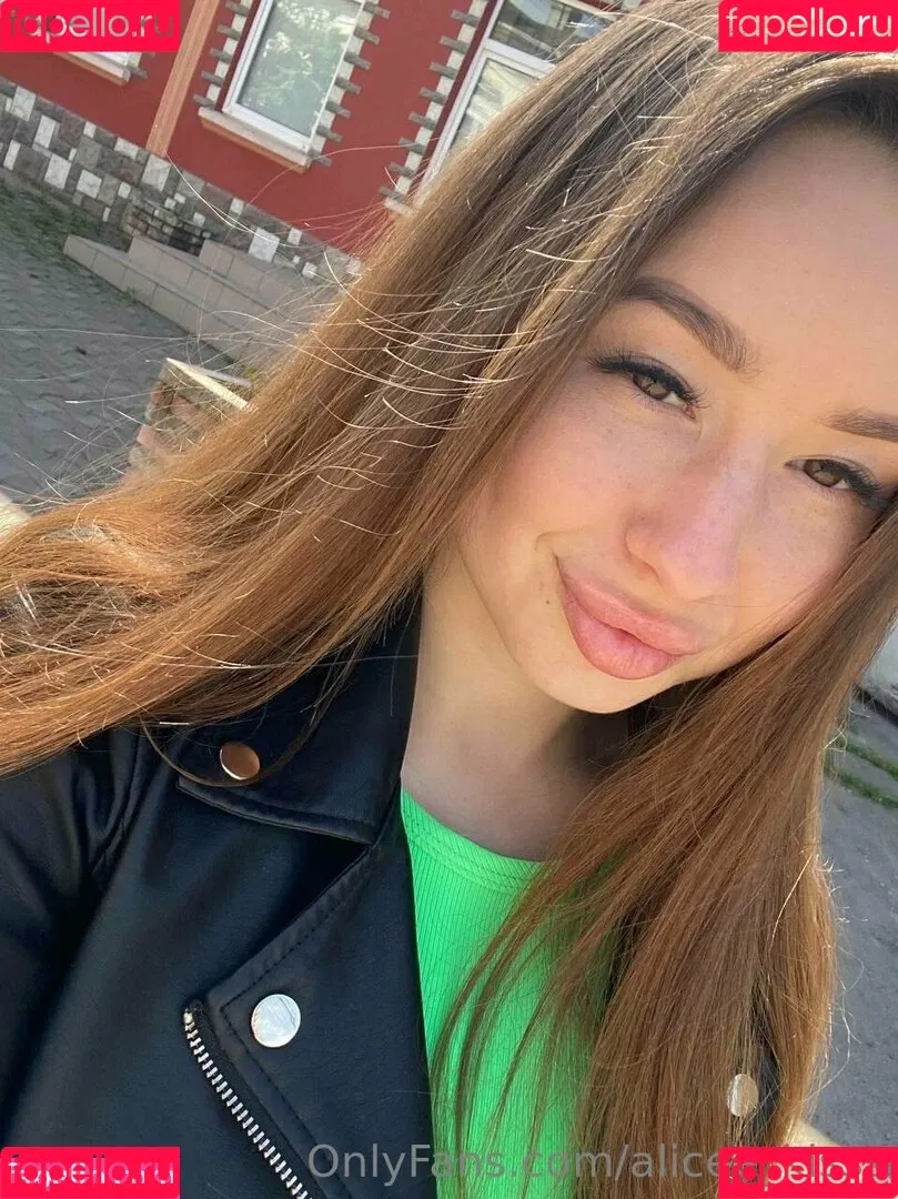 alicee_kisss Onlyfans Photo Gallery 