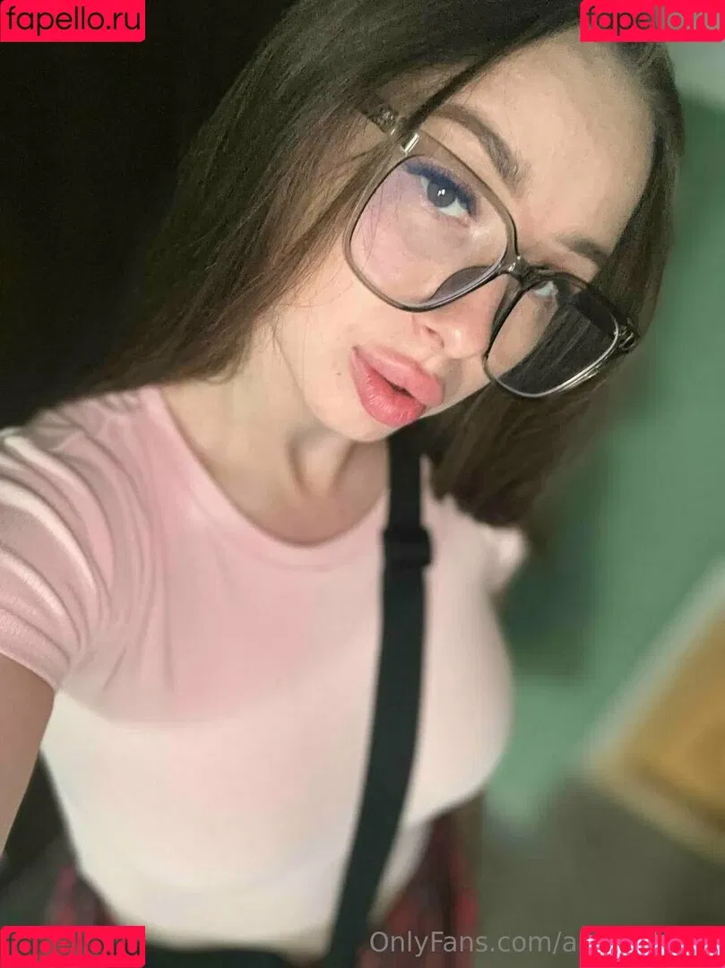 alicee_kisss Onlyfans Photo Gallery 