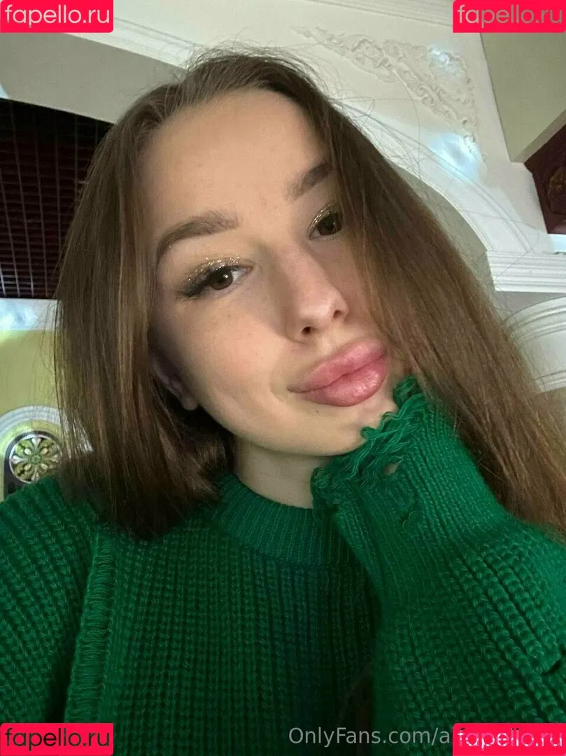 alicee_kisss Onlyfans Photo Gallery 