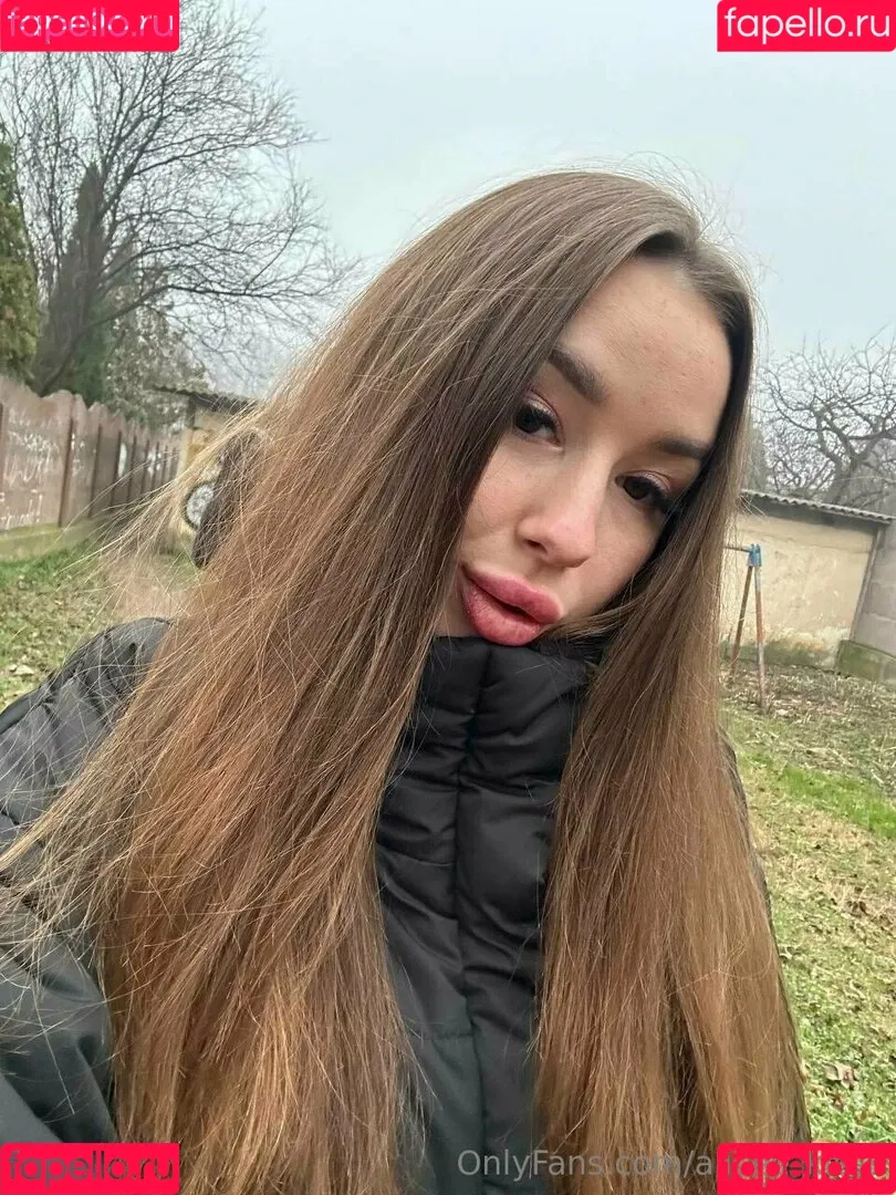 alicee_kisss Onlyfans Photo Gallery 