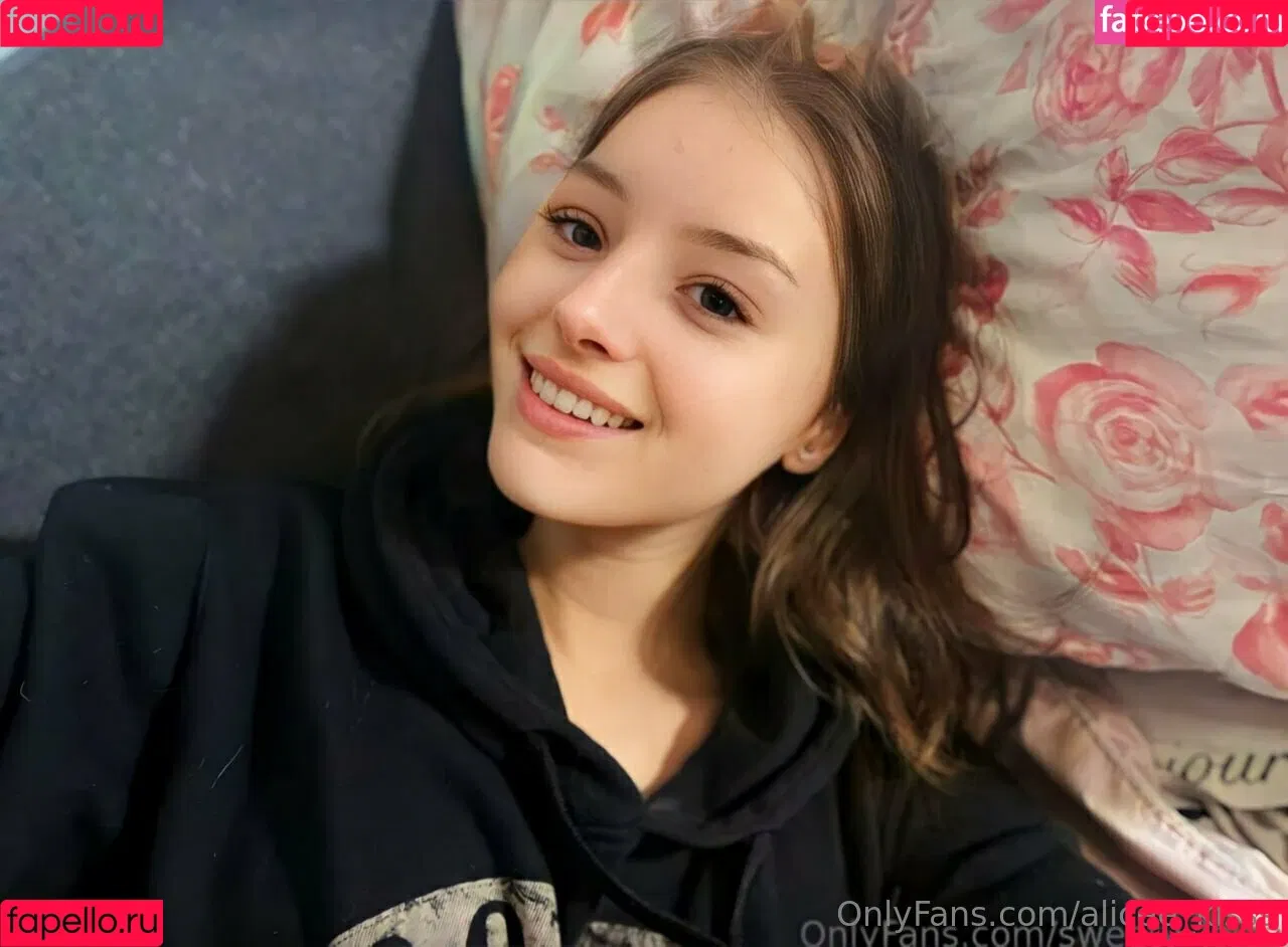 alicee_kisss Onlyfans Photo Gallery 