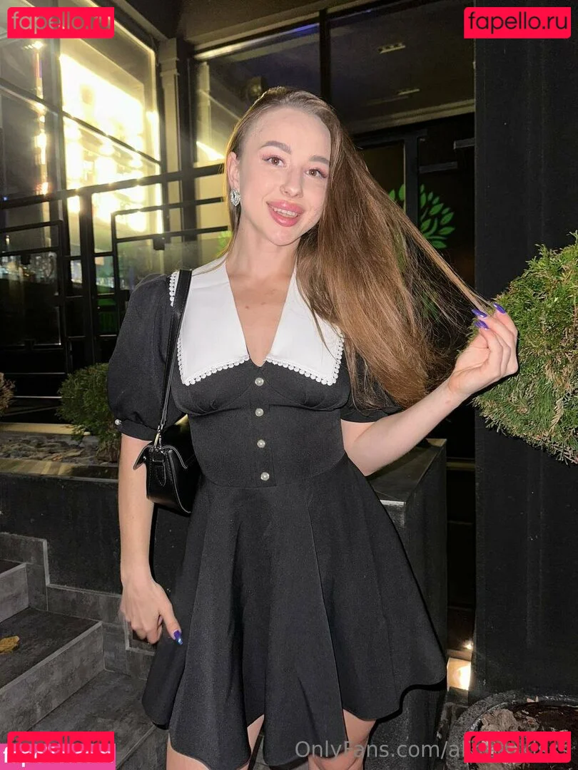 alicee_kisss Onlyfans Photo Gallery 