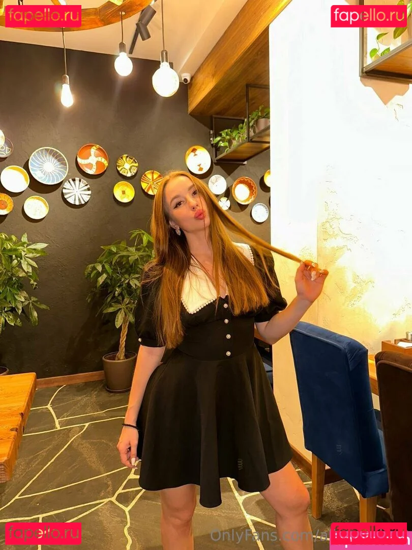 alicee_kisss Onlyfans Photo Gallery 