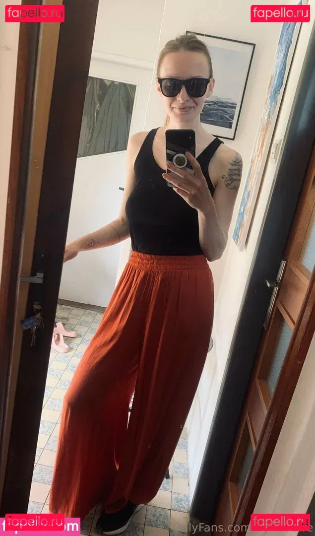 belleclaire Onlyfans Photo Gallery 