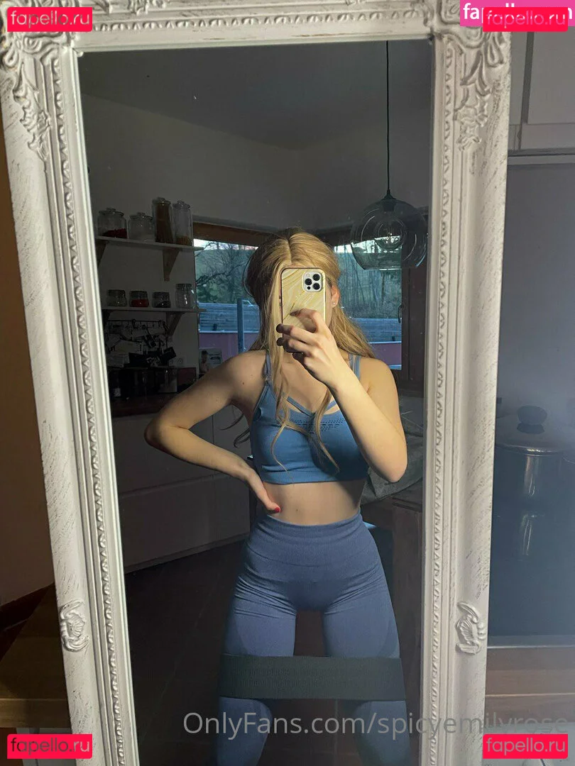 spicyemilyrose Onlyfans Photo Gallery 