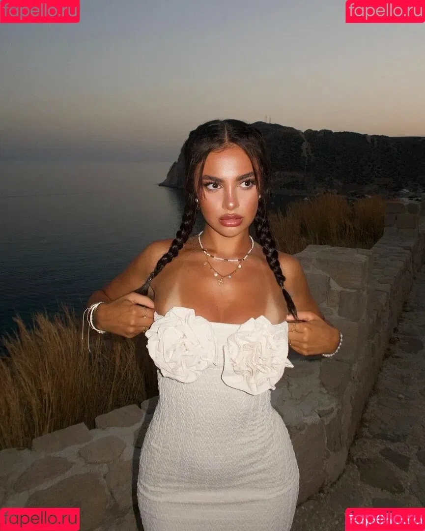 Jessica Bader Onlyfans Photo Gallery 