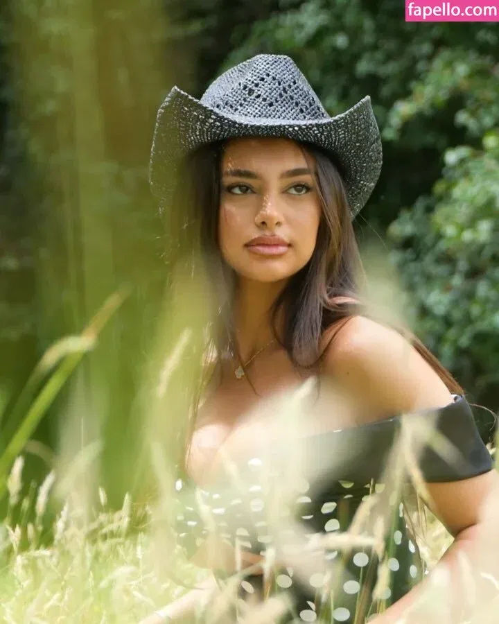 Jessica Bader Onlyfans Photo Gallery 