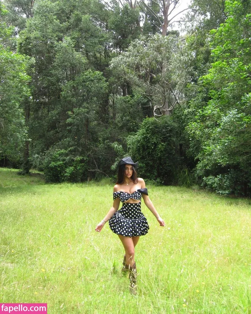 Jessica Bader Onlyfans Photo Gallery 