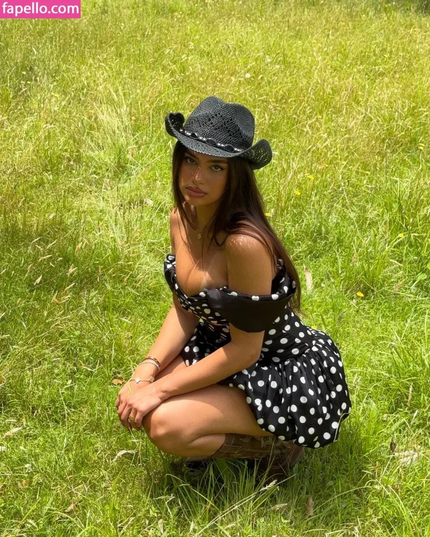 Jessica Bader Onlyfans Photo Gallery 