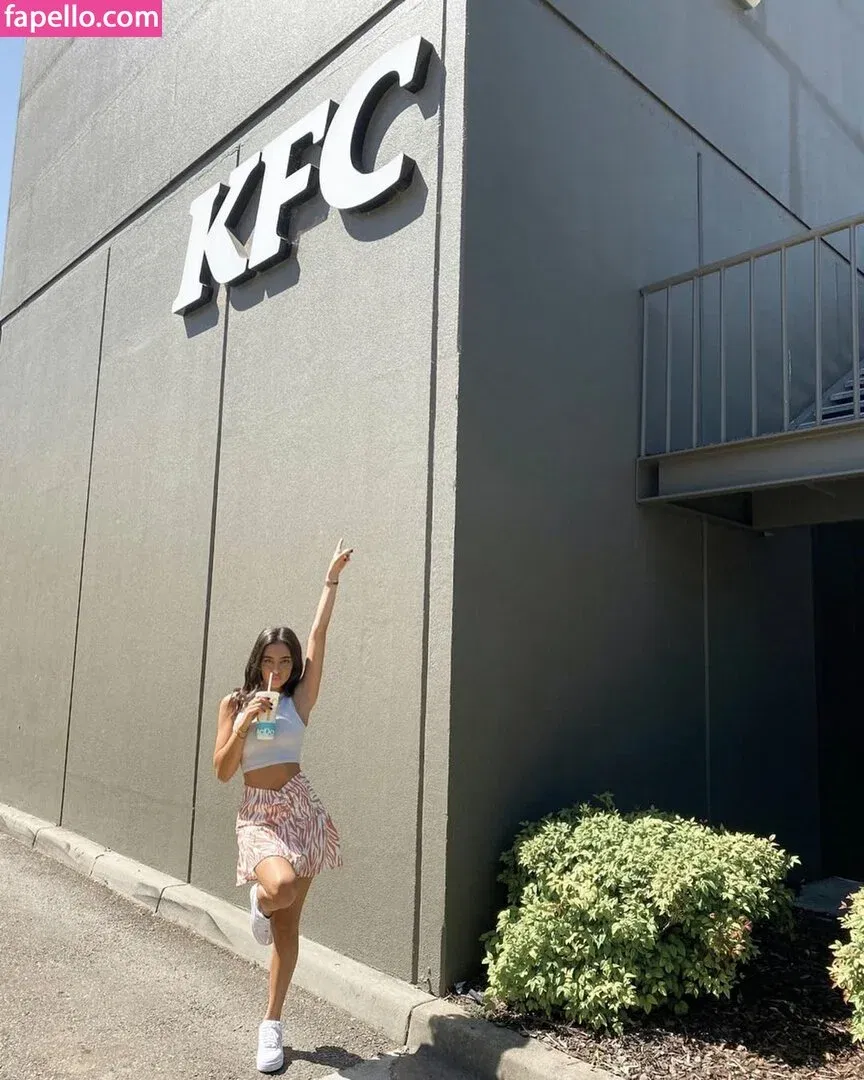 Jessica Bader Onlyfans Photo Gallery 