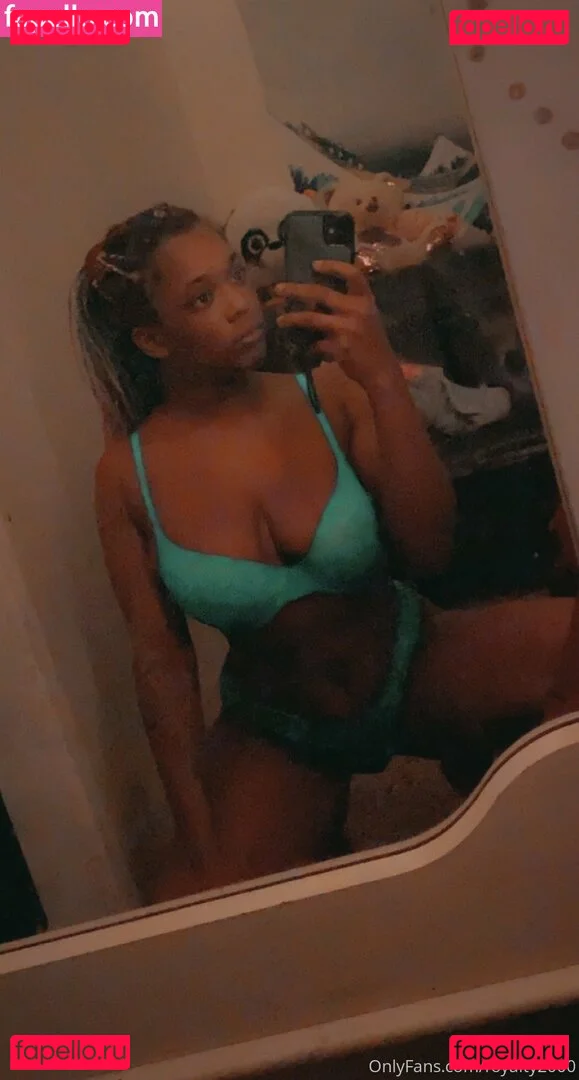 royalty2000 Onlyfans Photo Gallery 