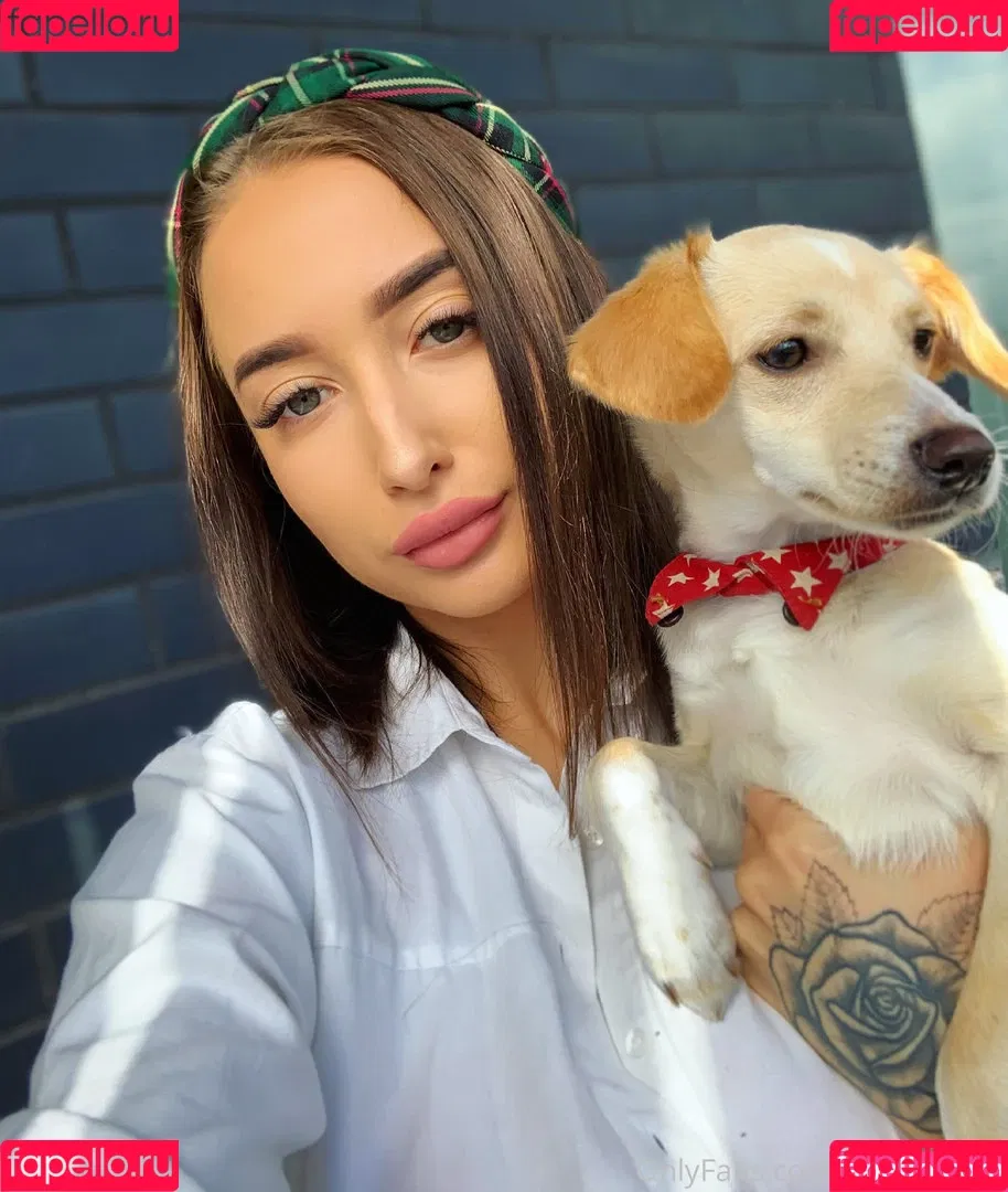 Aurelia Belle Onlyfans Photo Gallery 