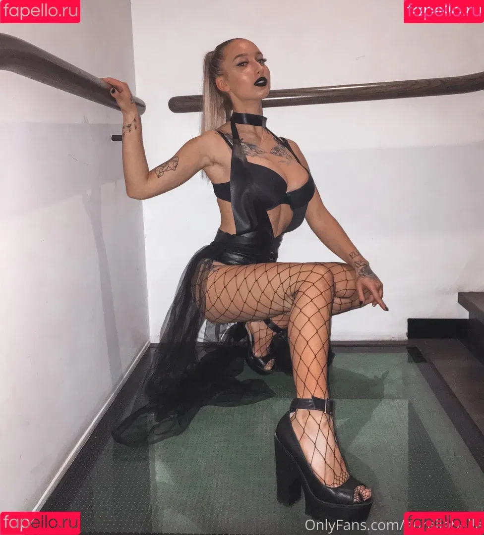 Aurelia Belle Onlyfans Photo Gallery 