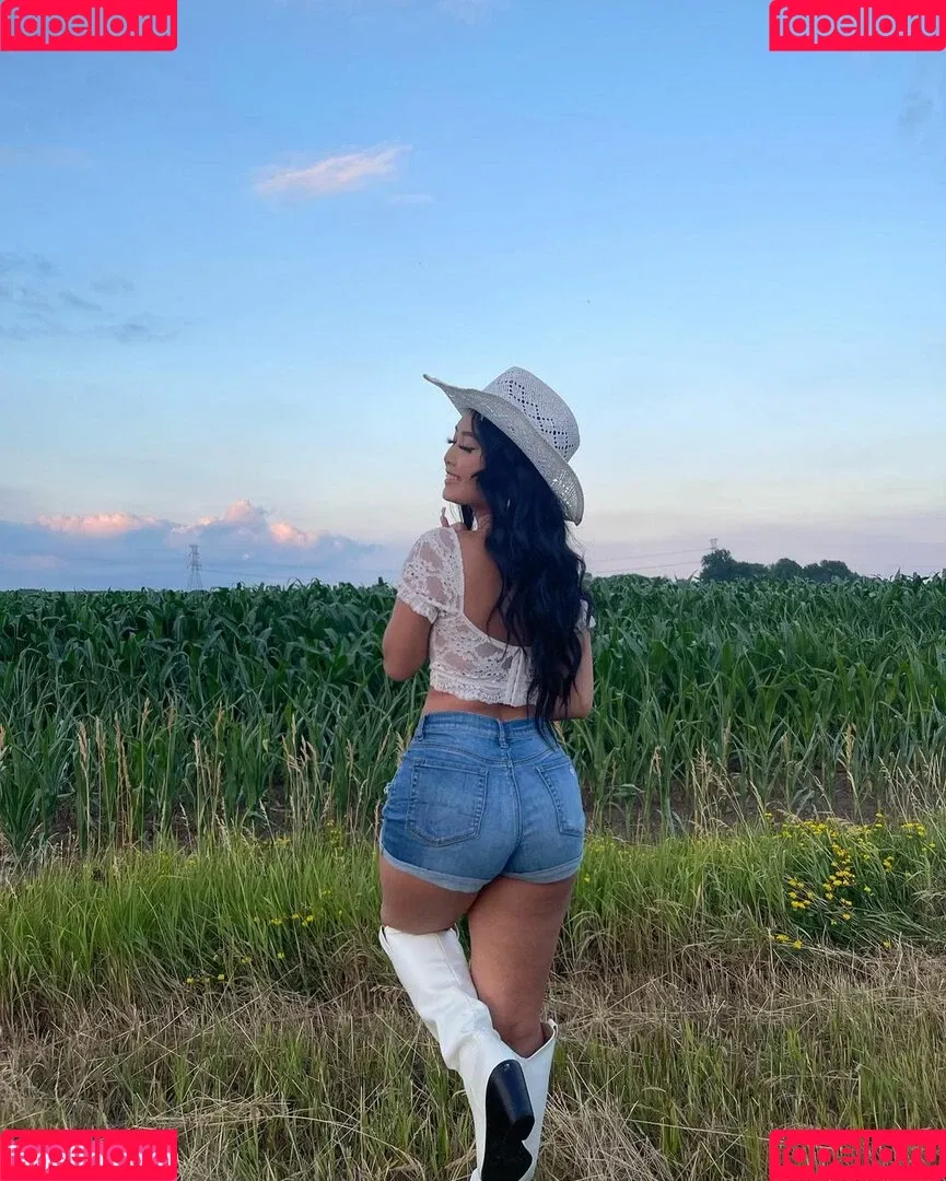 Samanthayang Onlyfans Photo Gallery 