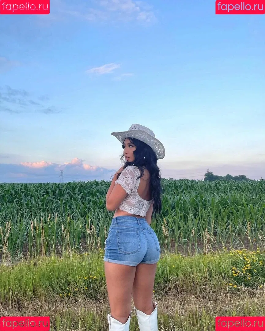Samanthayang Onlyfans Photo Gallery 