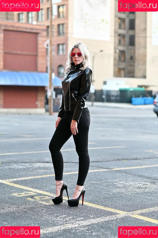 EngineeringInHeels Onlyfans Photo Gallery 