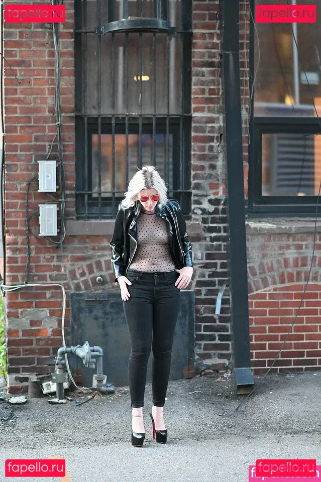 EngineeringInHeels Onlyfans Photo Gallery 