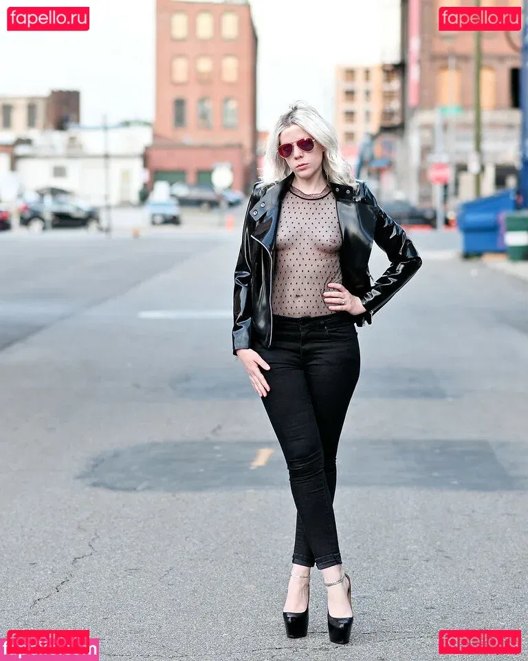 EngineeringInHeels Onlyfans Photo Gallery 