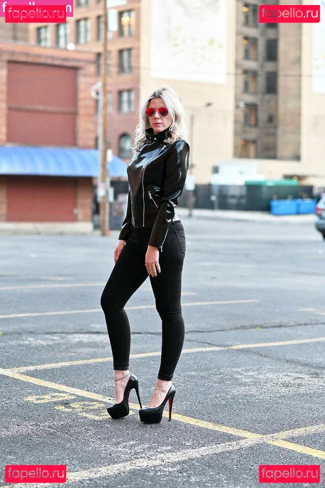 EngineeringInHeels Onlyfans Photo Gallery 