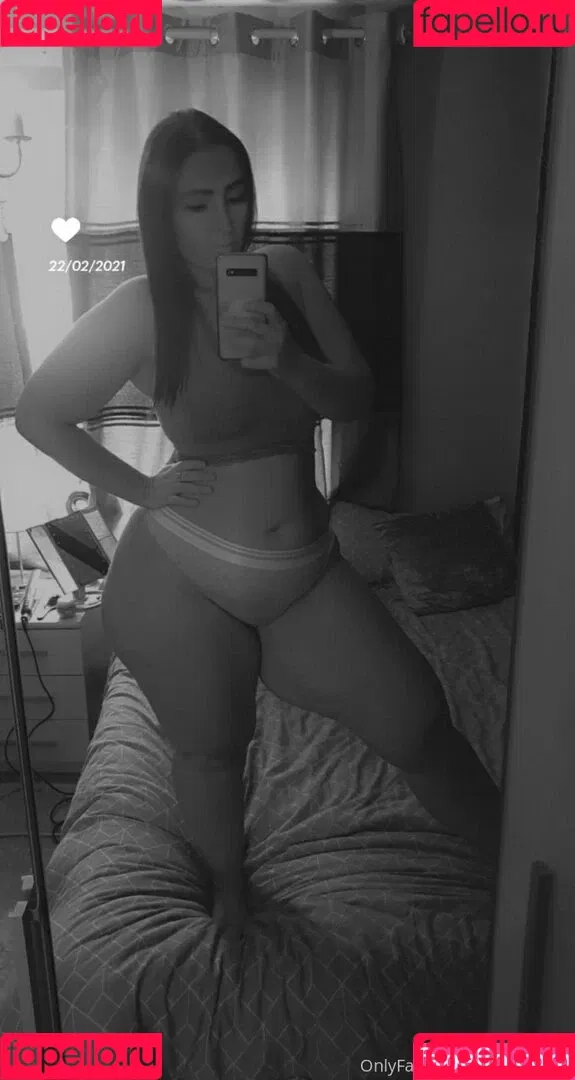 u102041879 Onlyfans Photo Gallery 