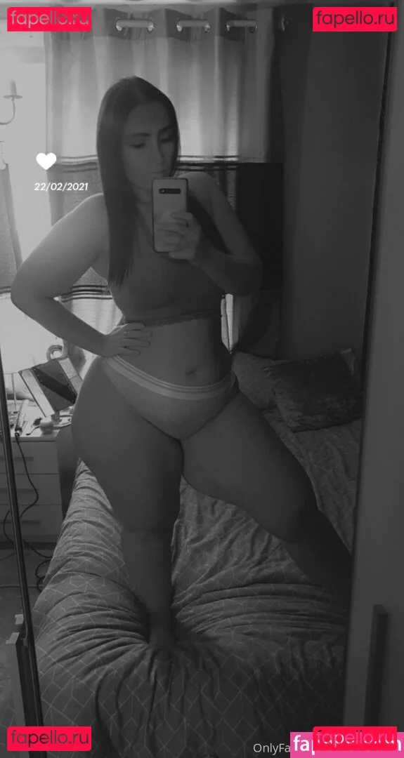 u102041879 Onlyfans Photo Gallery 