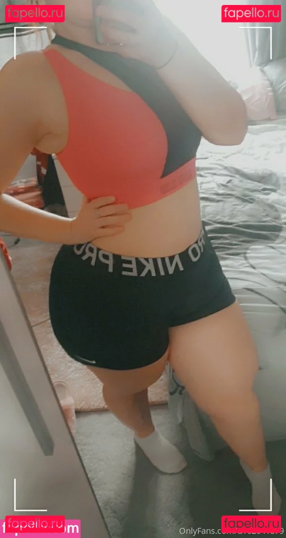 u102041879 Onlyfans Photo Gallery 