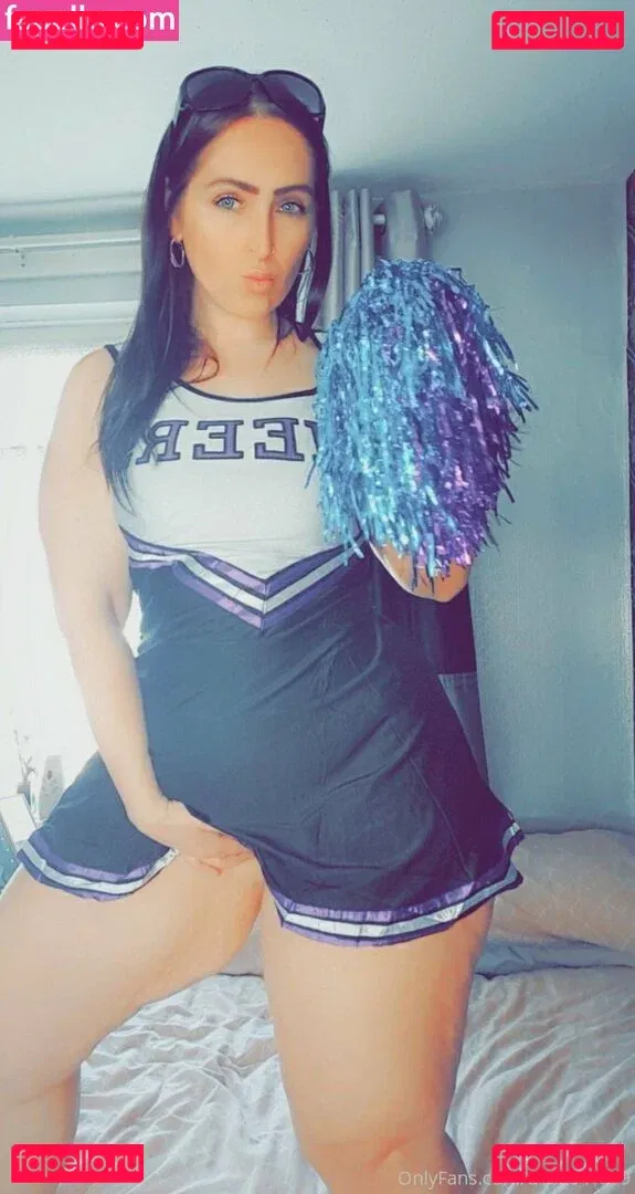 u102041879 Onlyfans Photo Gallery 