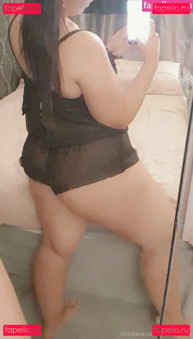 u102041879 Onlyfans Photo Gallery 