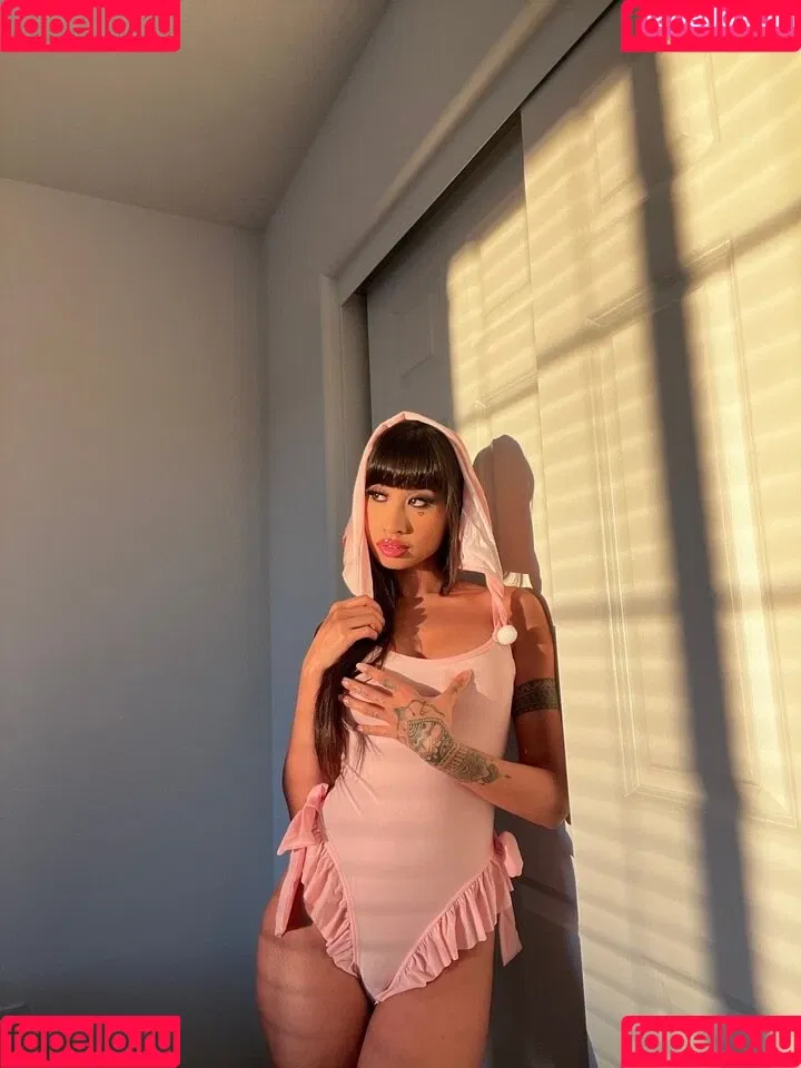 thaiprincessviv Onlyfans Photo Gallery 