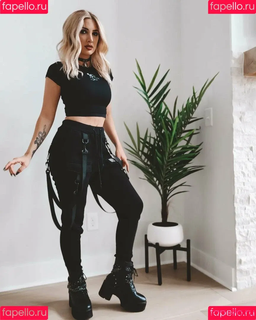 Addie Nicole Amick Onlyfans Photo Gallery 