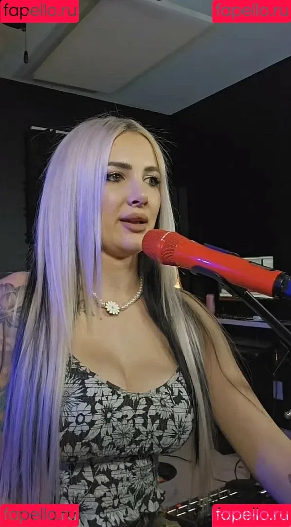 Addie Nicole Amick Onlyfans Photo Gallery 