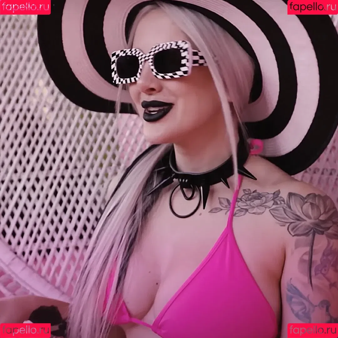 Addie Nicole Amick Onlyfans Photo Gallery 